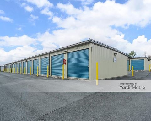 Source URL: https://cdnsc.rentcafe.com/dmslivecafe/3/1717444/1717444-1-5.jpg?width=-1&height=385&quality=80