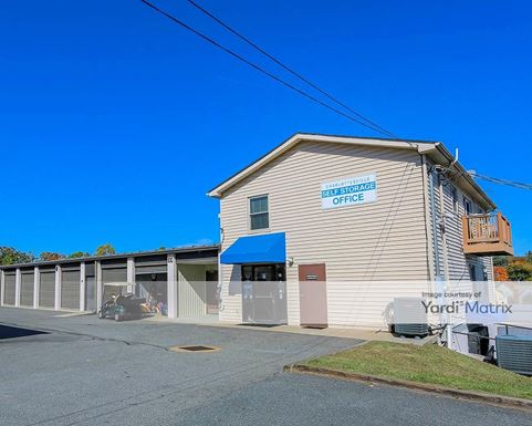 Source URL: https://cdnsc.rentcafe.com/dmslivecafe/3/1717447/1717447-1-2.jpg?width=-1&height=385&quality=80