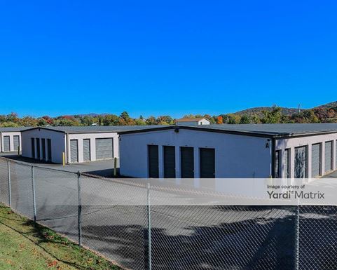 Source URL: https://cdnsc.rentcafe.com/dmslivecafe/3/1717447/1717447-1-5.jpg?width=-1&height=385&quality=80