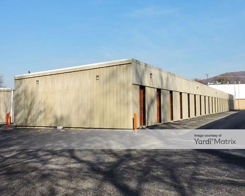 Source URL: https://cdnsc.rentcafe.com/dmslivecafe/3/1717451/1717451-1-2.jpg?width=-1&height=385&quality=80