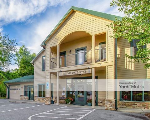 Source URL: https://cdnsc.rentcafe.com/dmslivecafe/3/1717464/1717464-1-2.jpg?width=-1&height=385&quality=80