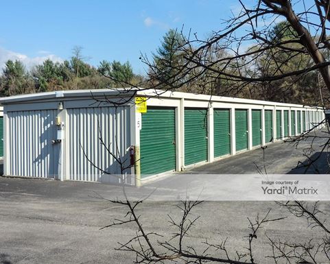 Source URL: https://cdnsc.rentcafe.com/dmslivecafe/3/1717465/1717465-1-3.jpg?width=-1&height=385&quality=80