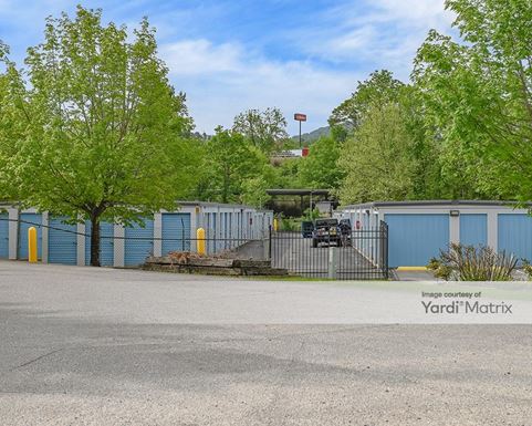 Source URL: https://cdnsc.rentcafe.com/dmslivecafe/3/1717507/1717507-1-2.jpg?width=-1&height=385&quality=80