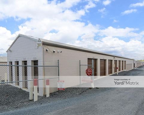 Source URL: https://cdnsc.rentcafe.com/dmslivecafe/3/1717509/1717509-1-3.jpg?width=-1&height=385&quality=80