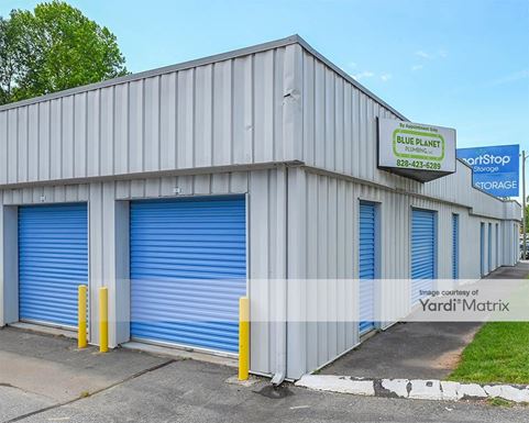 Source URL: https://cdnsc.rentcafe.com/dmslivecafe/3/1717533/1717533-1-3.jpg?width=-1&height=385&quality=80