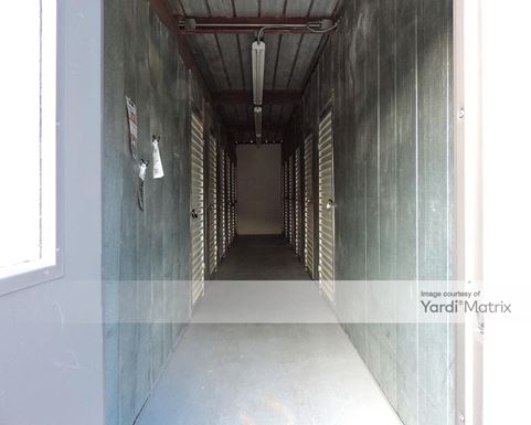 Source URL: https://cdnsc.rentcafe.com/dmslivecafe/3/1717560/1717560-1-6.jpg?width=-1&height=385&quality=80