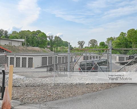 Source URL: https://cdnsc.rentcafe.com/dmslivecafe/3/1717568/1717568-1-2.jpg?width=-1&height=385&quality=80