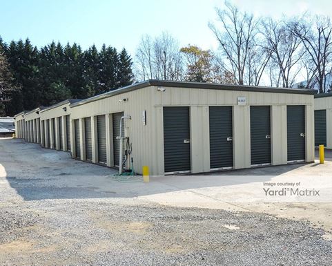 Source URL: https://cdnsc.rentcafe.com/dmslivecafe/3/1717574/1717574-1-4.jpg?width=-1&height=385&quality=80