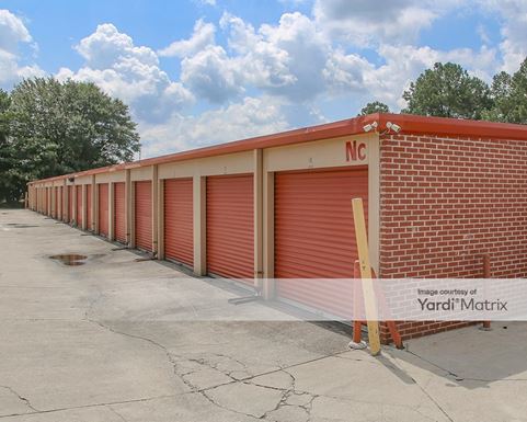 Source URL: https://cdnsc.rentcafe.com/dmslivecafe/3/1717578/1717578-1-5.jpg?width=-1&height=385&quality=80