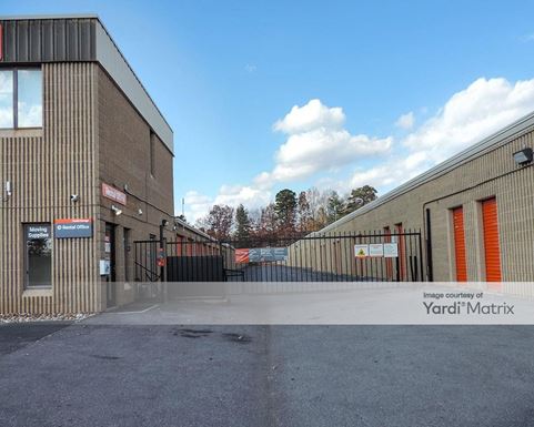 Source URL: https://cdnsc.rentcafe.com/dmslivecafe/3/1717586/1717586-1-3.jpg?width=-1&height=385&quality=80