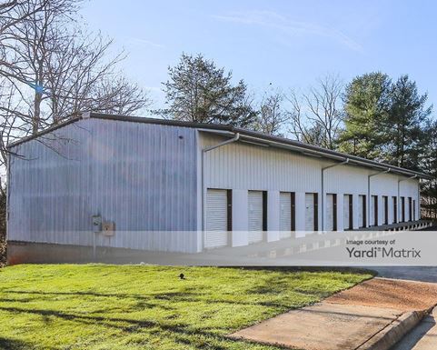 Source URL: https://cdnsc.rentcafe.com/dmslivecafe/3/1717591/1717591-1-5.jpg?width=-1&height=385&quality=80