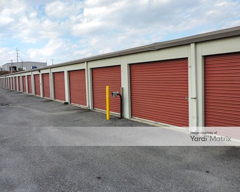 Source URL: https://cdnsc.rentcafe.com/dmslivecafe/3/1717592/1717592-1-3.jpg?width=-1&height=385&quality=80