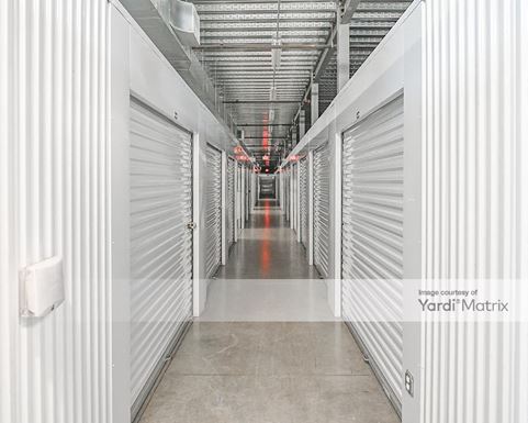 Source URL: https://cdnsc.rentcafe.com/dmslivecafe/3/1717607/1717607-1-5.jpg?width=-1&height=385&quality=80