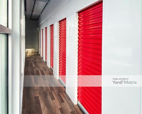 Source URL: https://cdnsc.rentcafe.com/dmslivecafe/3/1717618/1717618-1-6.jpg?width=-1&height=385&quality=80