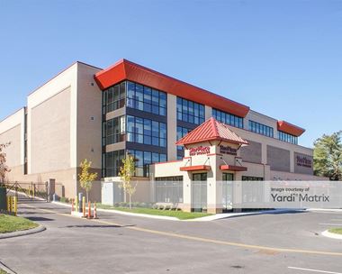 Storage Units for Rent available at 3451 Memorial Blvd, Murfreesboro, TN 37129