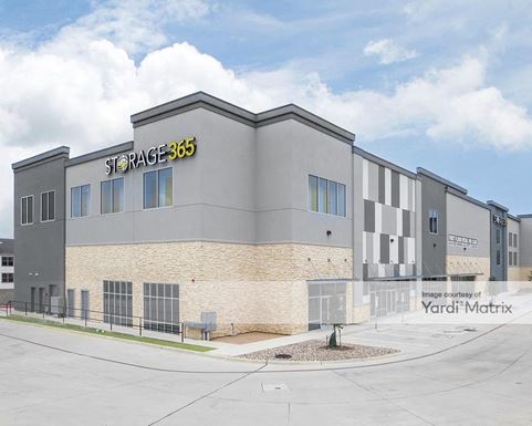 Source URL: https://cdnsc.rentcafe.com/dmslivecafe/3/1717682/1717682-1-4.jpg?width=-1&height=385&quality=80