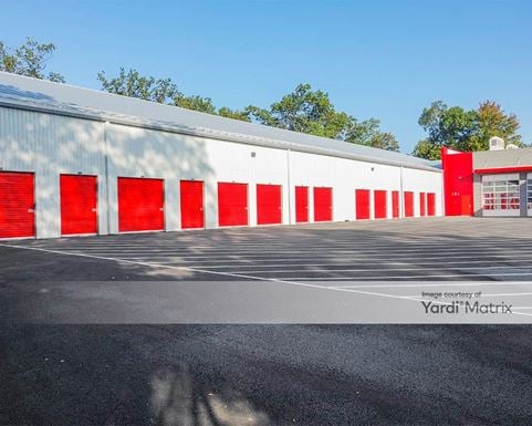 Source URL: https://cdnsc.rentcafe.com/dmslivecafe/3/1717691/1717691-1-3.jpg?width=-1&height=385&quality=80