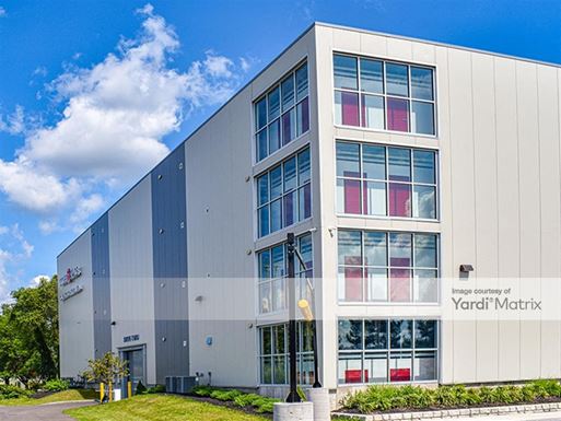 Source URL: https://cdnsc.rentcafe.com/dmslivecafe/3/1717714/1717714-1-4.jpg?width=-1&height=385&quality=80