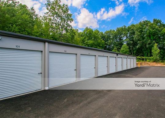 Source URL: https://cdnsc.rentcafe.com/dmslivecafe/3/1717720/1717720-1-4.jpg?width=-1&height=385&quality=80