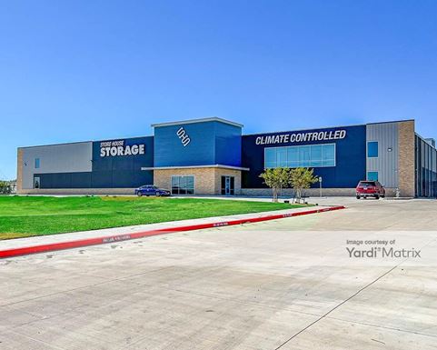 Source URL: https://cdnsc.rentcafe.com/dmslivecafe/3/1717727/1717727-1-3.jpg?width=-1&height=385&quality=80