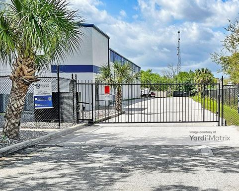 Source URL: https://cdnsc.rentcafe.com/dmslivecafe/3/1717756/1717756-1-5.jpg?width=-1&height=385&quality=80