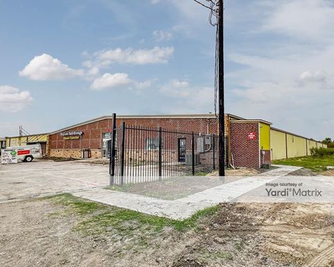 Source URL: https://cdnsc.rentcafe.com/dmslivecafe/3/1717780/1717780-1-3.jpg?width=-1&height=385&quality=80