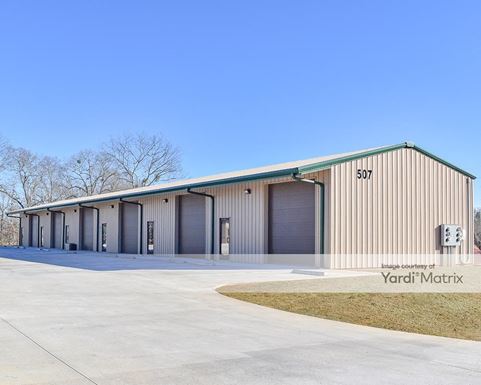 Source URL: https://cdnsc.rentcafe.com/dmslivecafe/3/1717798/1717798-1-3.jpg?width=-1&height=385&quality=80