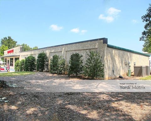 Source URL: https://cdnsc.rentcafe.com/dmslivecafe/3/1717801/1717801-1-5.jpg?width=-1&height=385&quality=80