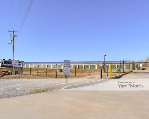 Source URL: https://cdnsc.rentcafe.com/dmslivecafe/3/1717802/1717802-1-3.jpg?width=-1&height=385&quality=80