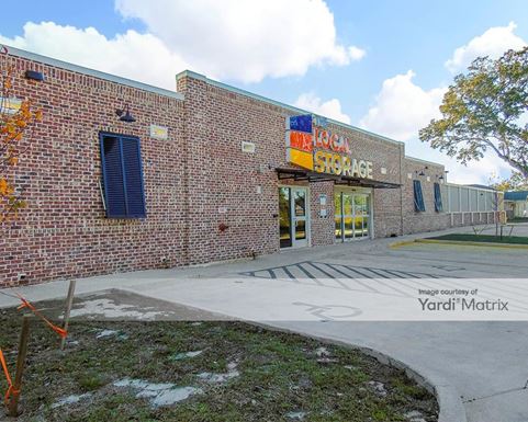 Source URL: https://cdnsc.rentcafe.com/dmslivecafe/3/1717808/1717808-1-2.jpg?width=-1&height=385&quality=80