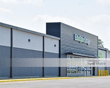 Storage Units for Rent available at 360 West National Road, Englewood, OH 45322
