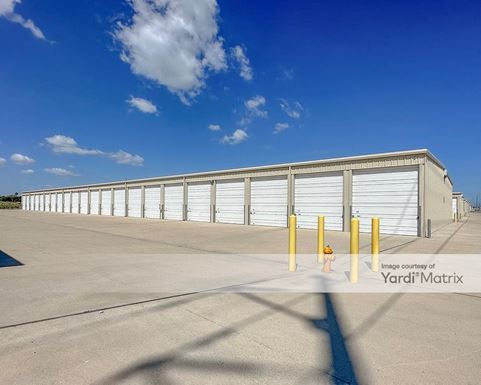 Source URL: https://cdnsc.rentcafe.com/dmslivecafe/3/1717873/1717873-1-3.jpg?width=-1&height=385&quality=80