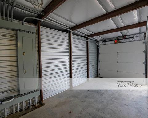 Source URL: https://cdnsc.rentcafe.com/dmslivecafe/3/1717878/1717878-1-5.jpg?width=-1&height=385&quality=80