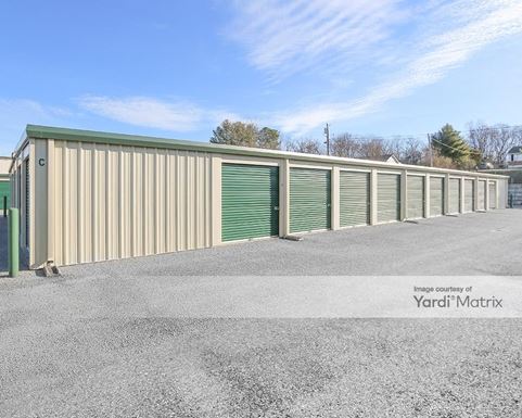 Source URL: https://cdnsc.rentcafe.com/dmslivecafe/3/1717904/1717904-1-3.jpg?width=-1&height=385&quality=80