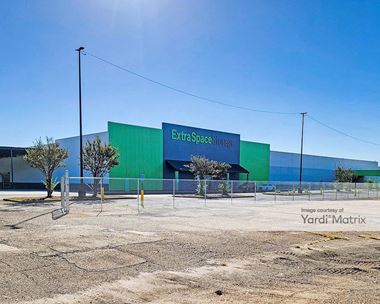 Storage Units for Rent available at 4704 Robinson Road, Jackson, MS 39204