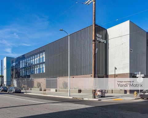 Source URL: https://cdnsc.rentcafe.com/dmslivecafe/3/1720705/1720705-1-4.jpg?width=-1&height=385&quality=80