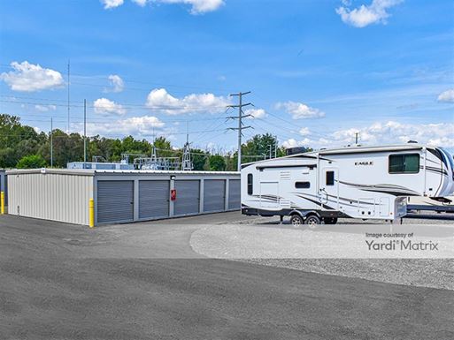 Source URL: https://cdnsc.rentcafe.com/dmslivecafe/3/1720710/1720710-1-2.jpg?width=-1&height=385&quality=80