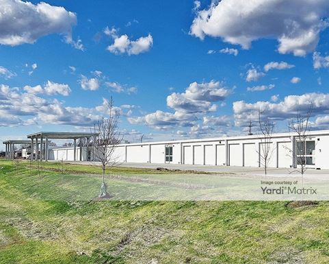 Source URL: https://cdnsc.rentcafe.com/dmslivecafe/3/1720724/1720724-1-2.jpg?width=-1&height=385&quality=80