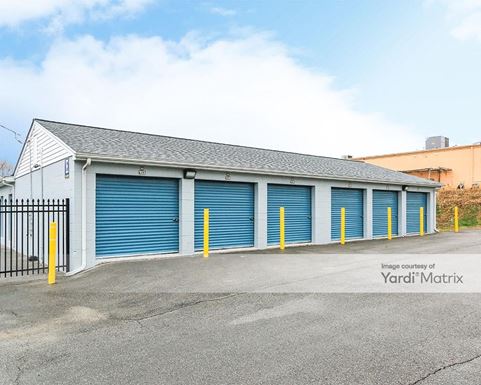 Source URL: https://cdnsc.rentcafe.com/dmslivecafe/3/1721180/1721180-1-4.jpg?width=-1&height=385&quality=80