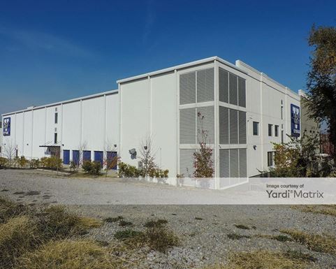 Source URL: https://cdnsc.rentcafe.com/dmslivecafe/3/1721192/1721192-1-3.jpg?width=-1&height=385&quality=80