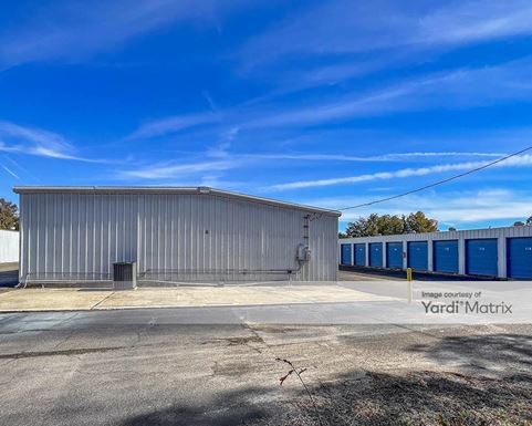 Source URL: https://cdnsc.rentcafe.com/dmslivecafe/3/1729890/1729890-1-4.jpg?width=-1&height=385&quality=80