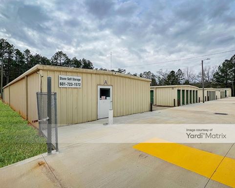 Source URL: https://cdnsc.rentcafe.com/dmslivecafe/3/1729900/1729900-1-4.jpg?width=-1&height=385&quality=80