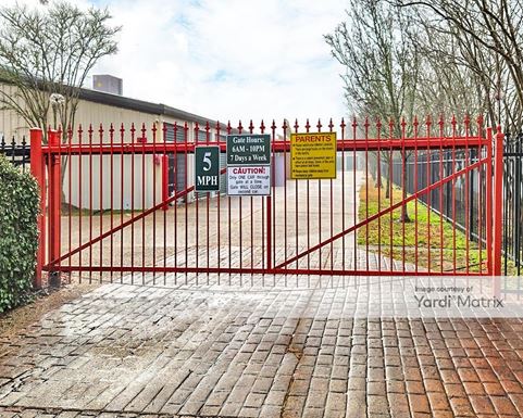 Source URL: https://cdnsc.rentcafe.com/dmslivecafe/3/1729912/1729912-1-3.jpg?width=-1&height=385&quality=80