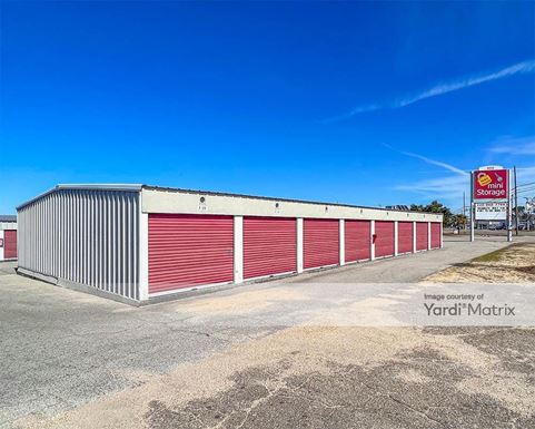 Source URL: https://cdnsc.rentcafe.com/dmslivecafe/3/1729927/1729927-1-3.jpg?width=-1&height=385&quality=80