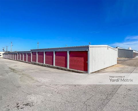 Source URL: https://cdnsc.rentcafe.com/dmslivecafe/3/1729927/1729927-1-4.jpg?width=-1&height=385&quality=80