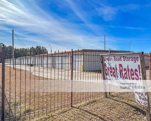 Source URL: https://cdnsc.rentcafe.com/dmslivecafe/3/1729932/1729932-1-4.jpg?width=-1&height=385&quality=80