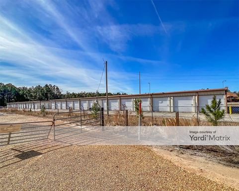 Source URL: https://cdnsc.rentcafe.com/dmslivecafe/3/1729932/1729932-1-5.jpg?width=-1&height=385&quality=80