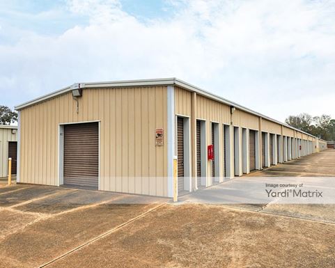 Source URL: https://cdnsc.rentcafe.com/dmslivecafe/3/1729936/1729936-1-2.jpg?width=-1&height=385&quality=80