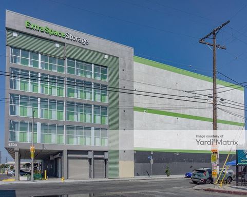 Source URL: https://cdnsc.rentcafe.com/dmslivecafe/3/1729952/1729952-1-3.jpg?width=-1&height=385&quality=80