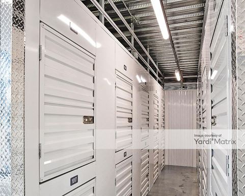 Source URL: https://cdnsc.rentcafe.com/dmslivecafe/3/1729975/1729975-1-5.jpg?width=-1&height=385&quality=80